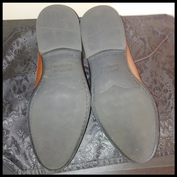 Johnston & Murphy Cognac Wingtip - Picture 7 of 11